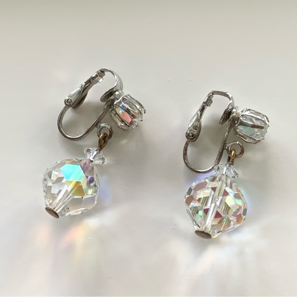 Mid-century crystal drop clip earrings - Picture 4 of 8